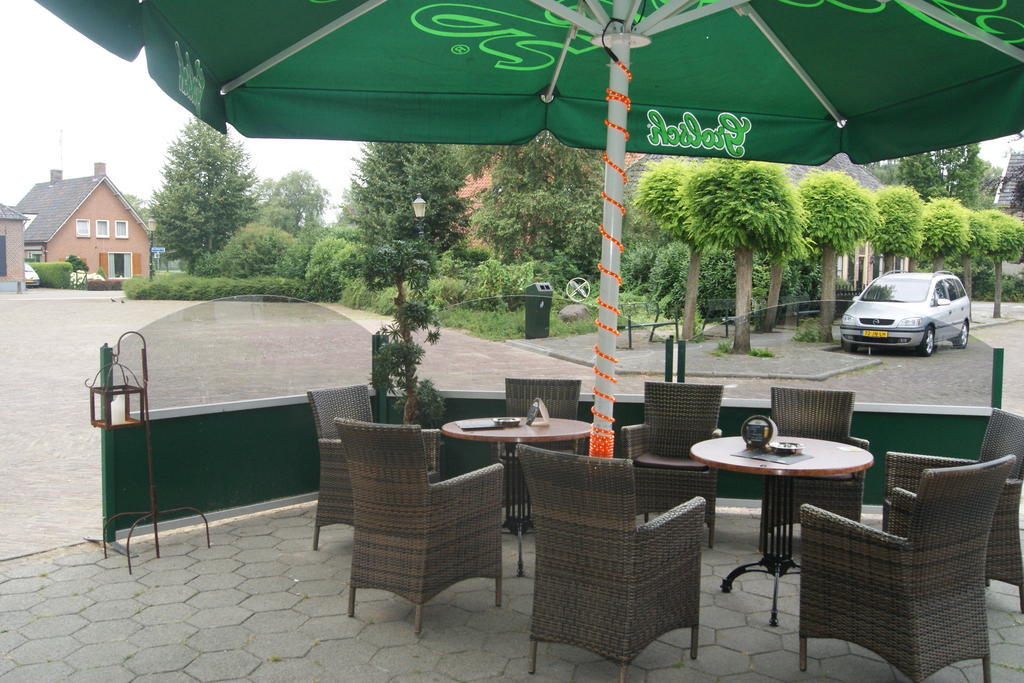 Hotel Cafe Zaal Heezen Steenderen Exterior photo